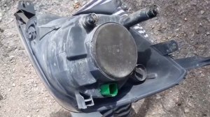 Замена лампочки ближнего света на Ford fiesta (Форд Фиеста 2008)