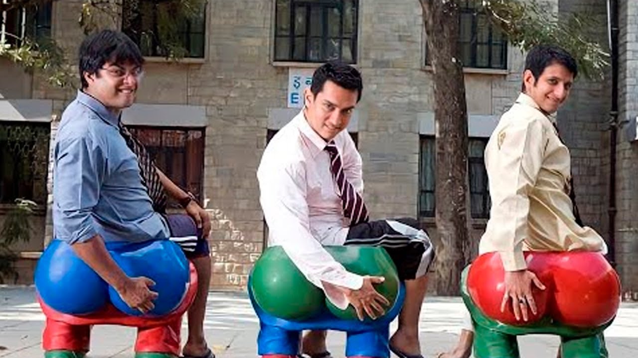 Студенты соревнуются, кто больше преуспеет в жизни, несмотря на трудности учебы...