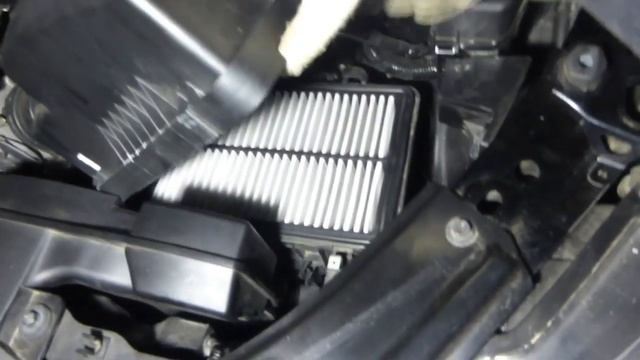 Замена воздушного фильтра на MAZDA-6 смотреть онлайн