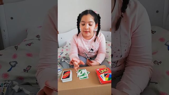 Ecrinnisa uno oyununu tanıtıyor смотреть онлайн