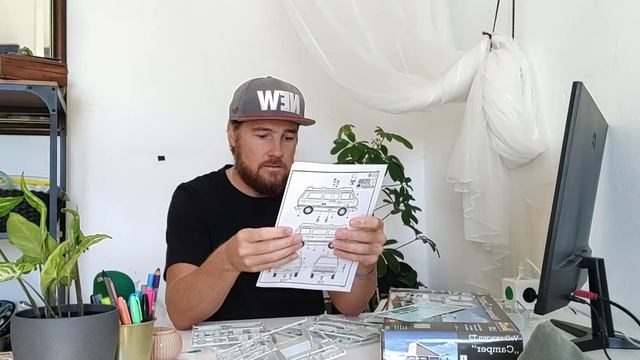 Model Making Basics - Opening a Revell T3 1:25 plastic kit смотреть онлайн