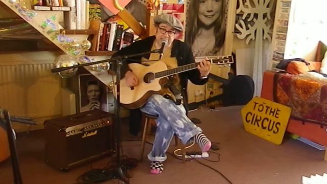 Nirvana - Dumb - Acoustic Cover - Danny McEvoy смотреть онлайн