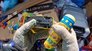 Как я зарабатываю лазая по мусоркам Питера ? Dumpster Diving RUSSIA #29