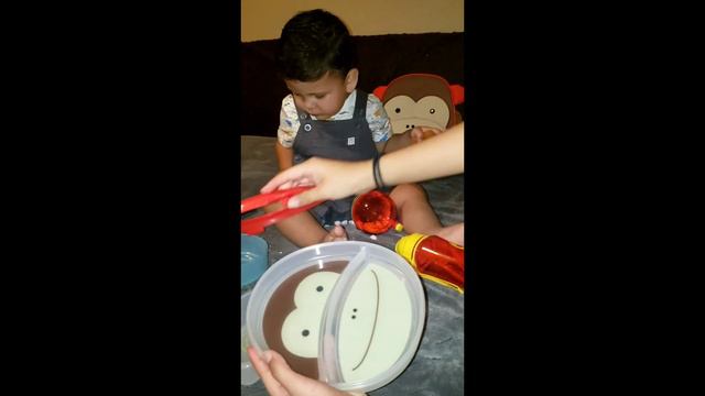SKIPHOP/ CARTER'S review while baby max eating/playing GERBER yougurt melts !! | Max Baez | смотреть онлайн