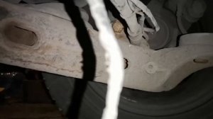 Мерседес VITO 638 замена задних рычагов и амортизаторов