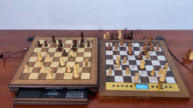 Mephisto Senator vs. Millennium Chess The King Performance -- Gadgetify смотреть онлайн