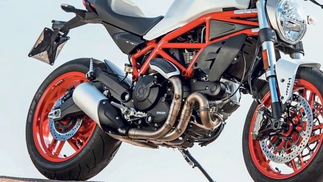 2018 Ducati Monster 797+ First Look смотреть онлайн