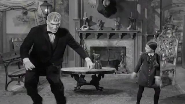 Original Wednesday Addams Dance 1964 - Coffin Dance Song (Cover) смотреть онлайн