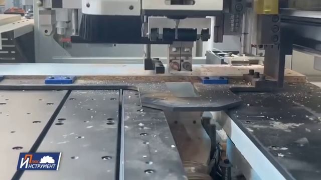 Сверлильно-присадочный станок с ЧПУ Formigo HB62 смотреть онлайн