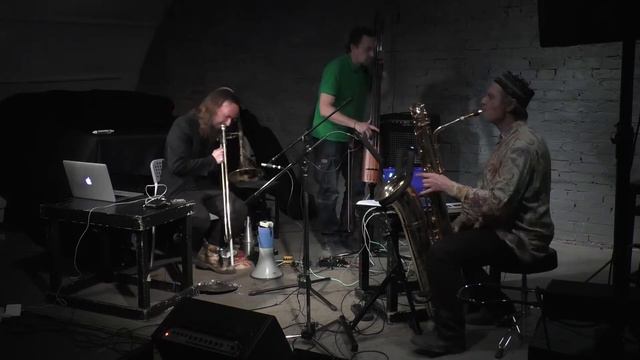 Nikolay Rubanov (bass sax) / Daniil Gorokhov (bass trombone) / Kirill Kliushin (bass guitar) смотреть онлайн