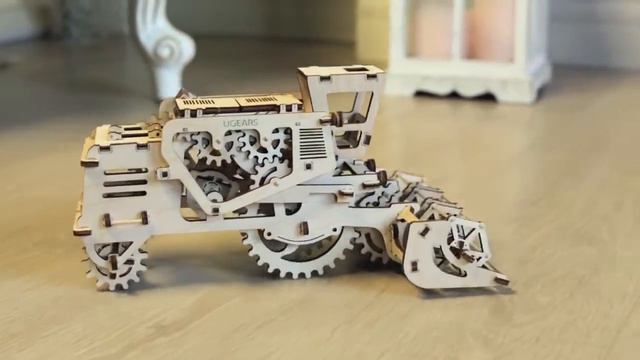 3D Пазл Комбайн UGears смотреть онлайн