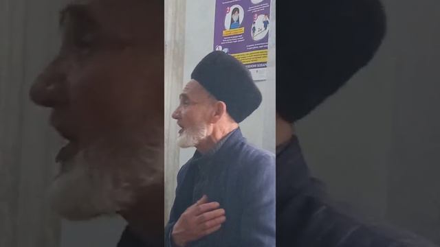 Бинед Сароиши Чархофалак бо овози зинда. Ба хотири сину сол падписатцаро фаромуш накунед... смотреть онлайн