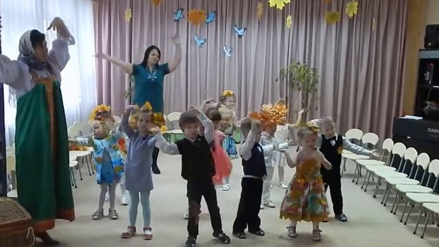 Пляшет младшая группа смотреть онлайн