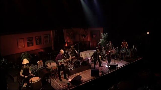 Mr. Big - Nobody Left To Blame (Live from the living room) смотреть онлайн