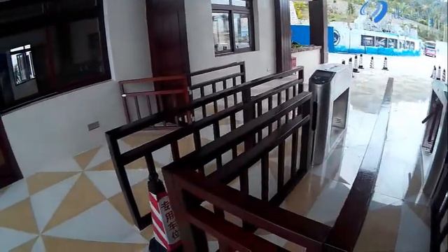 Вход на территорию парка "Олень повернул голову" (остров Хайнань) смотреть онлайн