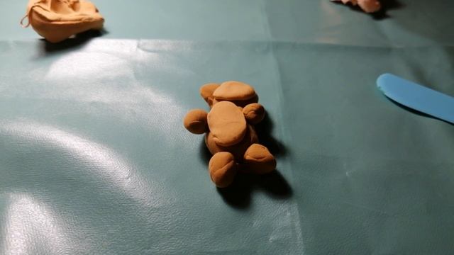 Лепим Чебурашку/We sculpt Cheburashka смотреть онлайн