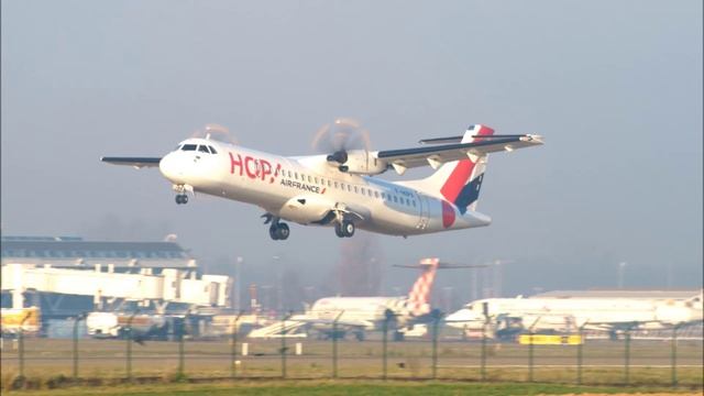 Volotea B717s, EasyJet A319, AirFrance, Hop!, Tassili & RAM at Strasbourg Airport ! смотреть онлайн