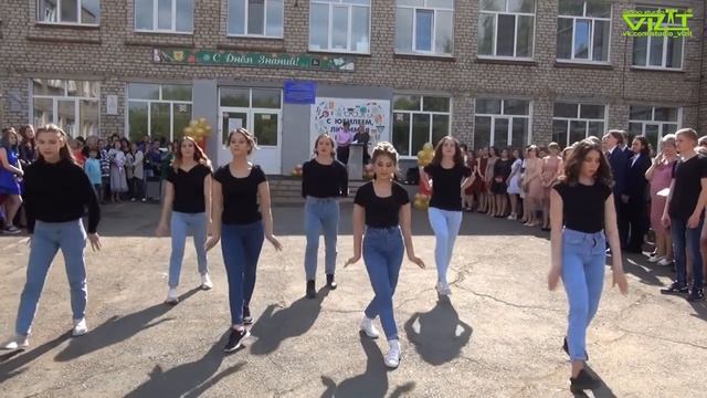 Чернушка Школа №5, выдача аттестатов Танец выпускников 9б класса смотреть онлайн