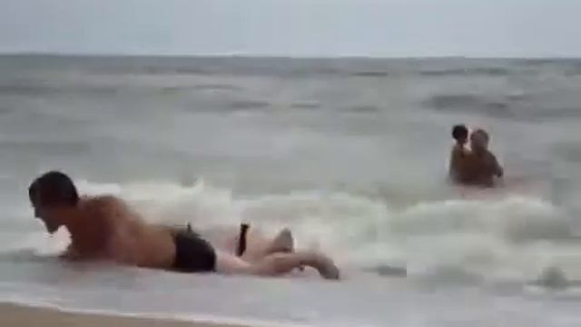 НЕ Дельфин и Русалка смотреть онлайн