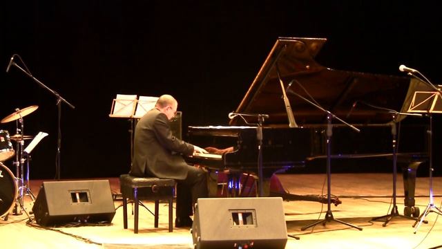 Gershwin Medley Gregory Fine Solo Piano смотреть онлайн