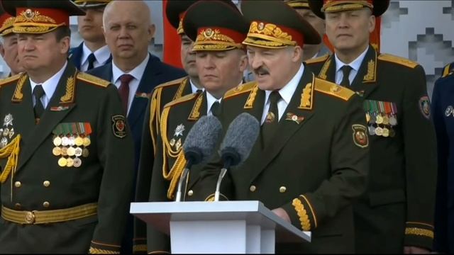 Лукашенко поздравил народов стран СНГ и участников антигитлеровской коалиции с Днем Победы. смотреть онлайн