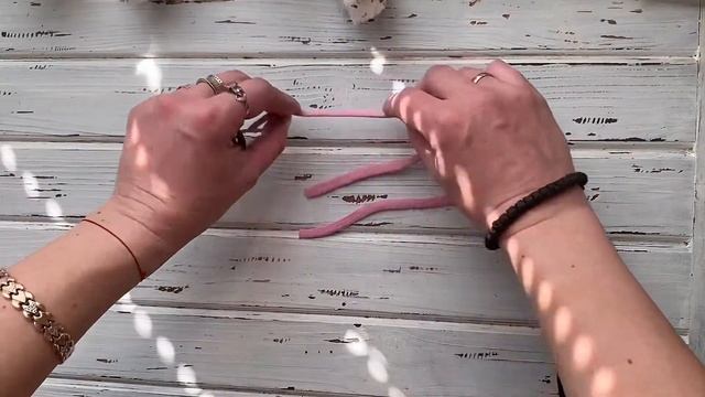 How to install the lock/ Как установить замочек на вязаный рюкзак смотреть онлайн