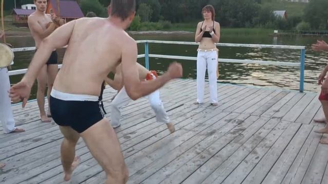 Рода на пирсе. Часть 2 смотреть онлайн
