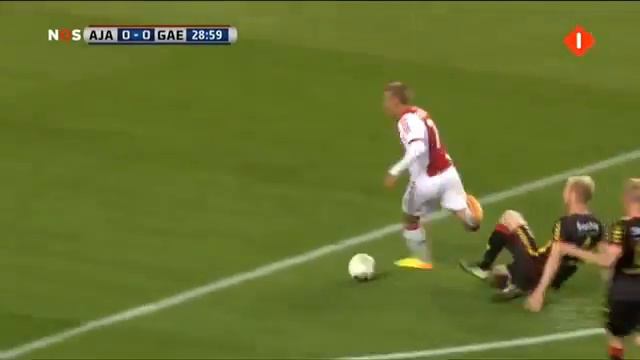 Аякс 6 - 0 Гоу Эхед Иглс ( 4 гола за 5 минут) 28 09 2013 смотреть онлайн