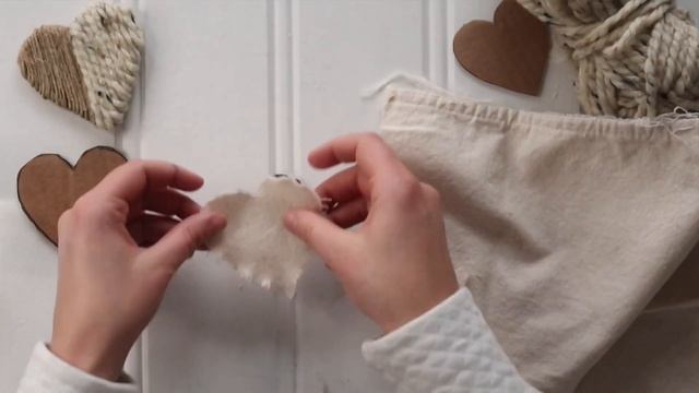Upcycled Hearts - using cardboard, scrap fabric and yarn, sheet music смотреть онлайн