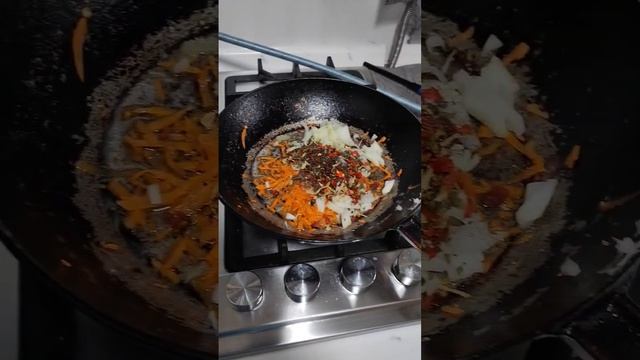 Суп пюре гороховый с копчеными ребрышками