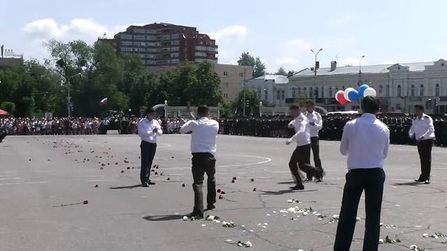 Кавказцы танцуют в Пензе смотреть онлайн