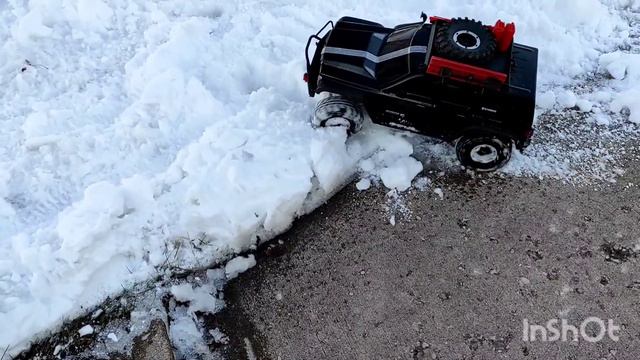 Gen8 V2 vs Gen7 Pro. Redcat Racing 1/10. Feel the Power of 5000mAh on ice rocks. смотреть онлайн