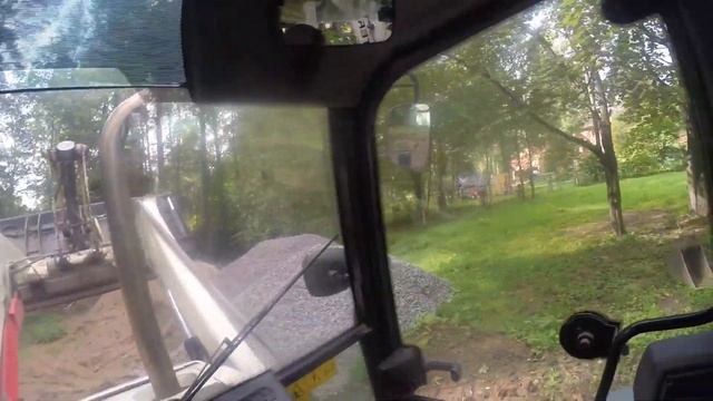 Машинист на экскаватор снова не приехал. Работаю сам на двух единицах смотреть онлайн