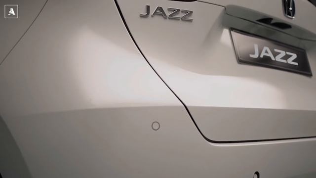 Honda JAZZ 2020 | Solo HYBRID e allestimento Jazz Crosstar per la nuova "compatta" смотреть онлайн