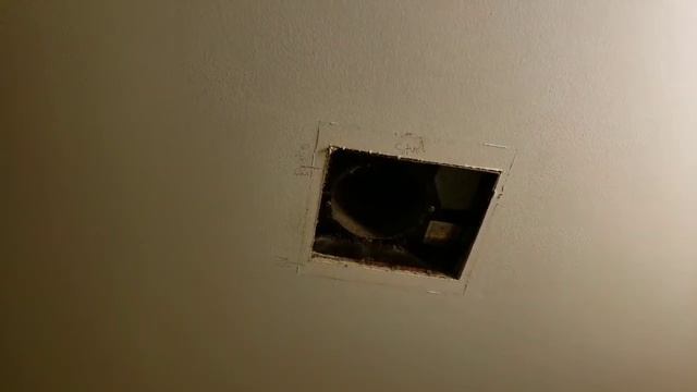 Bathroom Fan Renovation Replacement With Nutone EZ80NC EZFit Exhaust Fan смотреть онлайн