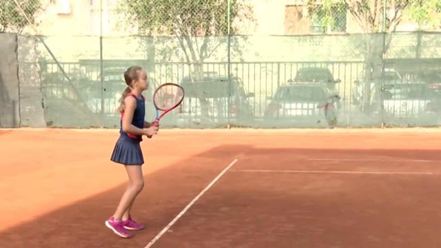 BOJE JUTRA - Nađa Knežević - mlada nada Crnogorskog tenisa | Vijesti Online смотреть онлайн