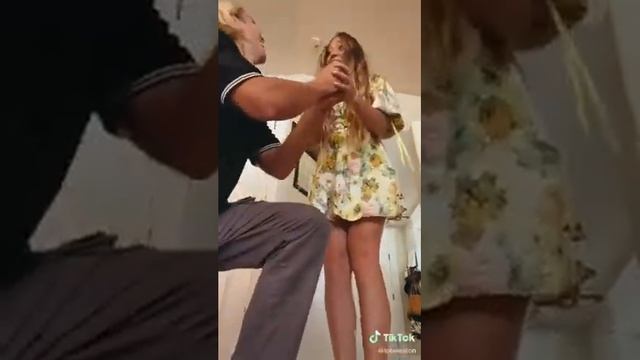 ТРЕНД TIK TOK: Love Story Discolines (Taylor Swift) // ЛУЧШИЕ ТРЕНДЫ ТИКТОК 2020 смотреть онлайн
