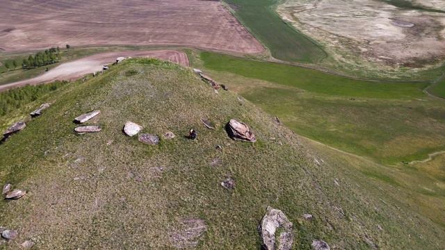 Ужур. Змеиная гора. Красота рядом... смотреть онлайн