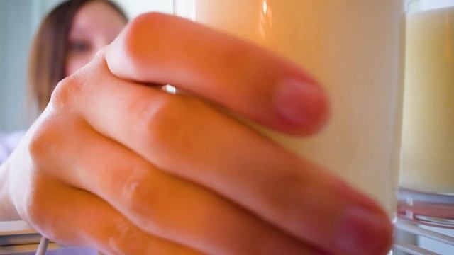 РЕЦЕПТ ВКУСНОГО И ПРОСТОГО ДЕСЕРТА со сливками! Готовим дома клубничный мусс и лимонное суфле! смотреть онлайн