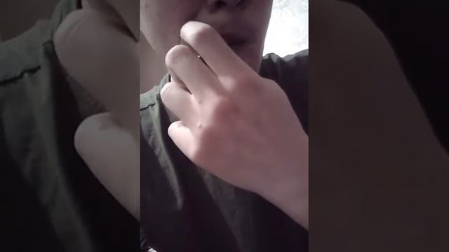 Ем мел очень вкусный😊😊😊 смотрите и лайк)) смотреть онлайн
