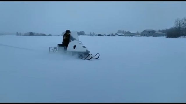 Две лыжи смотреть онлайн