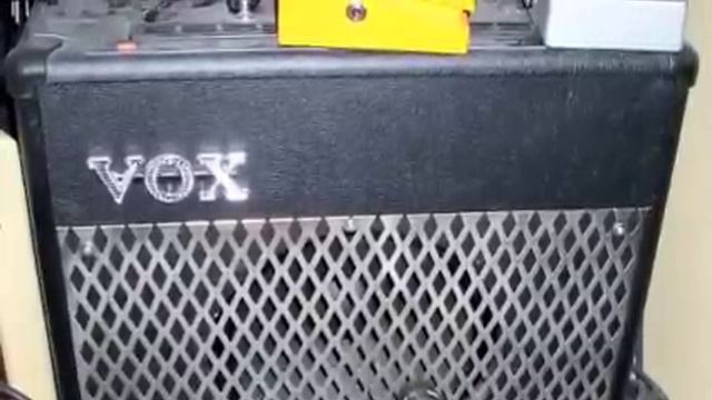 Vox VT30 Vs. Vox AC4TV