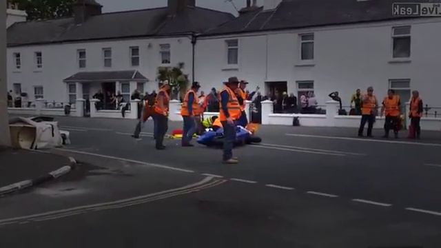 FATAL ACCIDENT FOOTAGE. VIEWER DISCRETION ADVISED+ - Isle of Man 2014 - Bob Price Fatal Accident смотреть онлайн