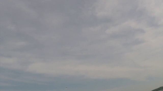 Soldiers leap from CH 47 Chinook смотреть онлайн
