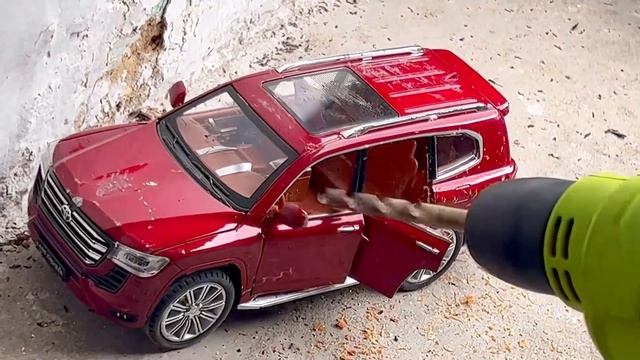 NEW Toyota Land Cruiser LC300 VS Grinder Machine ? (who will win?) смотреть онлайн