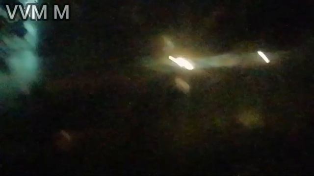 Упало Дерево🌳 на Дорогу🛣️ в Киеве🌃 смотреть онлайн