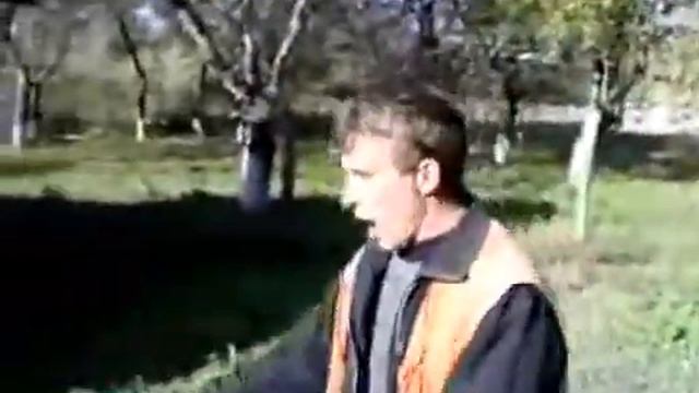 Ржачное видео(бутылка крепкая досталась).flv смотреть онлайн