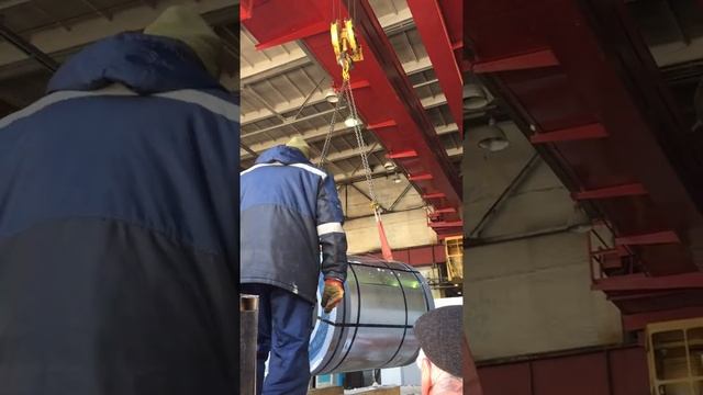 Погрузка листа оцинкованного в рулоне смотреть онлайн