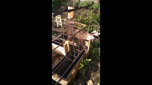 Дом 10 на 10 в одиночку. Часть 2. МЗЛФ. Гидроизоляция опалубки, армирование, заливка смотреть онлайн
