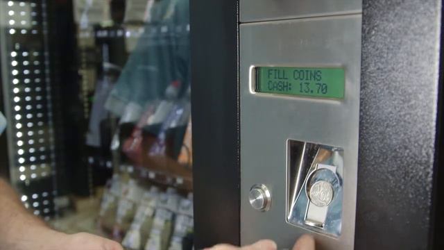 How to fill a Currenza coin mechanism on a standard Sorrento vending machine смотреть онлайн